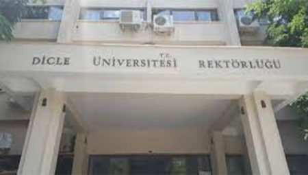 Dicle Üniversitesi Depremde Hasar Gördü