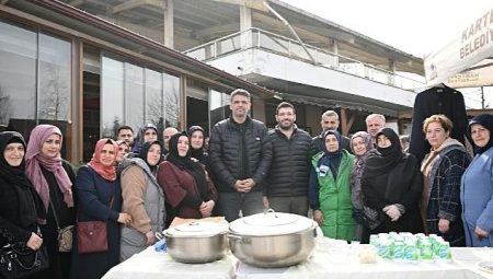 Kartepeli bayanlardan el emekleriyle takviye