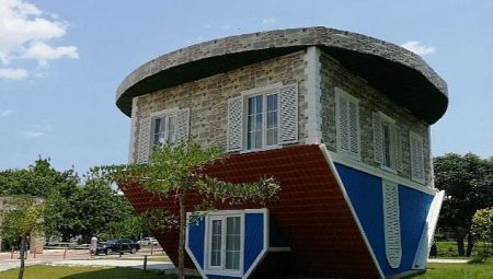 Kemer’deki aykırı konutu 29 bin 694 kişi ziyaret etti