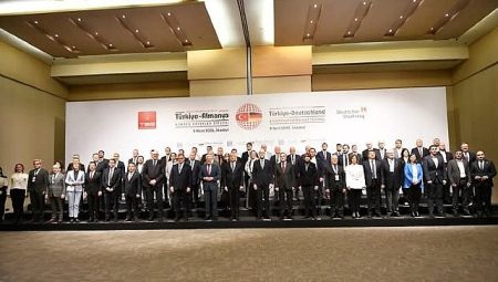 Burhaniye Belediyesi Türkiye-Almanya Kardeş Kentler Doruğu’na Katıldı