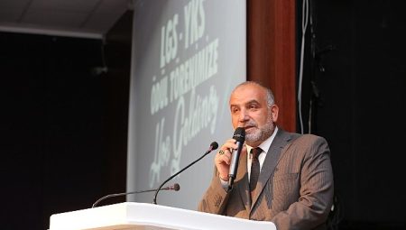 Canik’te Gelenek Devam Ediyor: YKS ve LGS’de Dereceye Girene Ödül