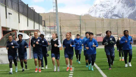 Hakkarigücü Bayan Futbol Ekibi, Fenerbahçe’yi Ağırlıyor