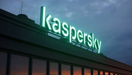 INTERPOL liderliğinde yürütülen Red Card operasyonuna takviye veren Kaspersky’nin katkısıyla 300’den fazla kişi gözaltına alındı