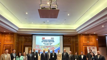 İngilizlerin sofralarını Türk lezzetleriyle donatmaya gittiler