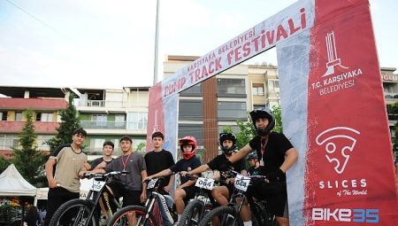 Karşıyaka Belediyesi’nden Türkiye’de bir birinci: Heyecan dolu pump track gece yarışı!