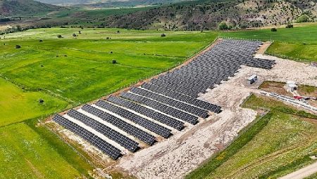 Özbelsan Güneş Güç Santrali hizmete açıldı